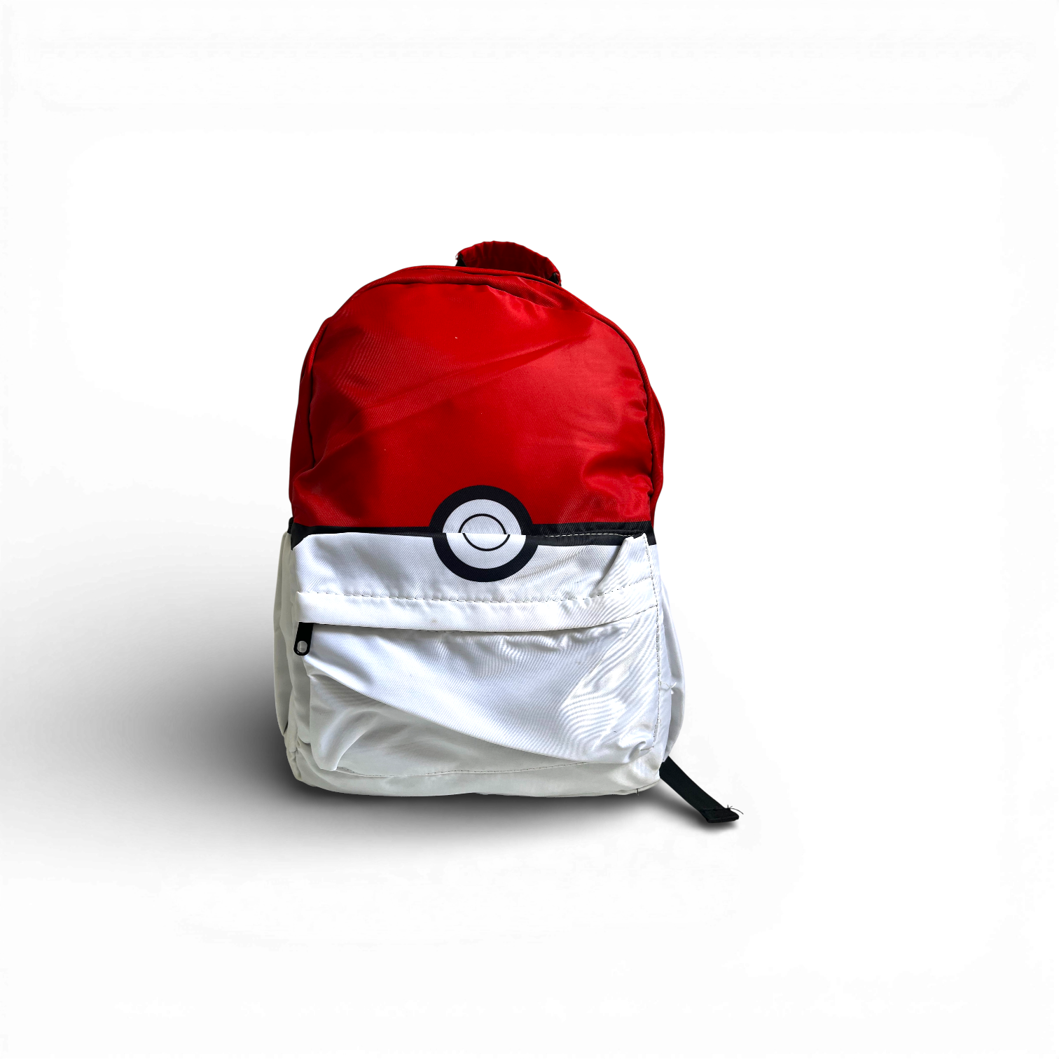 sac-a-dos-pokeball-design-rouge-et-blanc-iconique